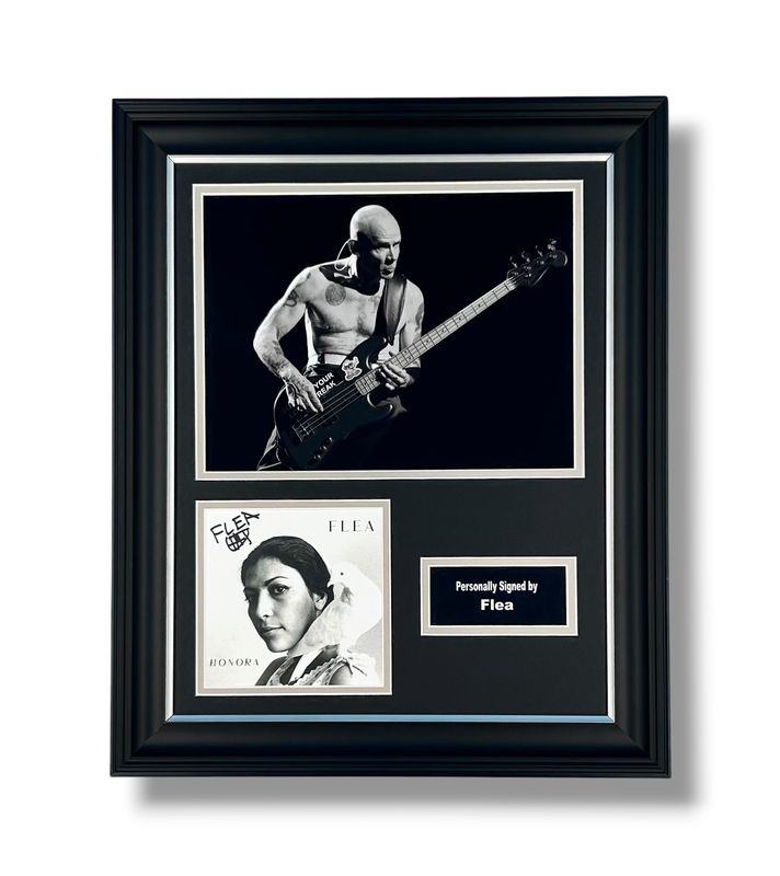 Flea Signed Photo In Luxury Handmade Wooden Frame & Certificate Of Authenticity Music Memorabilia Red Hot Chili Peppers Autograph Auto Honora Poster Flea Signed Photo In Luxury Handmade Wooden Frame & Certificate Of Authenticity Music Memorabilia Red Hot Chili Peppers Autograph Auto Honora Poster