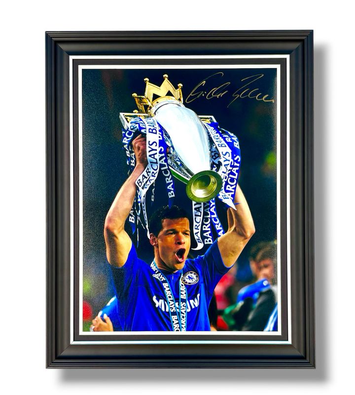 Michael Ballack Signed Photo In Luxury Handmade Wooden Frame & Certificate Of Authenticity Football Soccer Memorabilia Autograph Auto Chelsea Poster Michael Ballack Signed Photo In Luxury Handmade Wooden Frame & Certificate Of Authenticity Football Soccer Memorabilia Autograph Auto Chelsea Poster