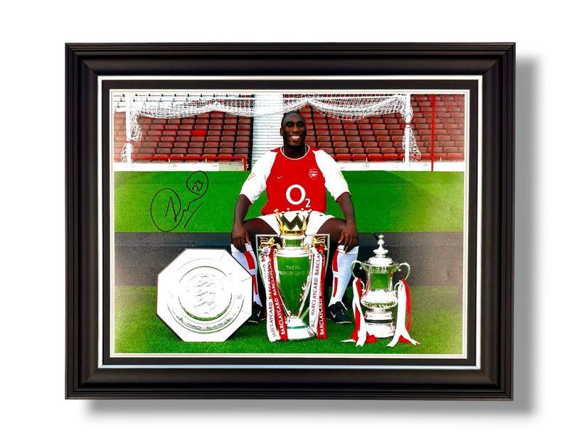 Sol Campbell Signed Photo In Luxury Handmade Wooden Frame & Certificate Of Authenticity Football Soccer Memorabilia Autograph Auto Arsenal Poster Sol Campbell Signed Photo In Luxury Handmade Wooden Frame & Certificate Of Authenticity Football Soccer Memorabilia Autograph Auto Arsenal Poster