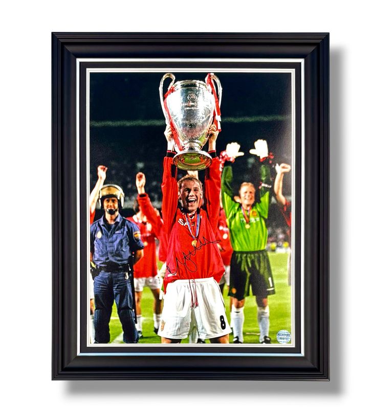 Nicky Butt Signed Photo In Luxury Handmade Wooden Frame & Certificate Of Authenticity Football Soccer Memorabilia Autograph Auto Manchester United Poster Nicky Butt Signed Photo In Luxury Handmade Wooden Frame & Certificate Of Authenticity Football Soccer Memorabilia Autograph Auto Manchester United Poster