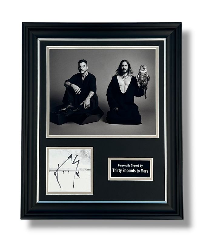 Thirty Seconds To Mars Signed Photo In Luxury Handmade Wooden Frame & Certificate Of Authenticity Music Memorabilia Jared Leto Autograph Auto A Beautiful Lie Poster Thirty Seconds To Mars Signed Photo In Luxury Handmade Wooden Frame & Certificate Of Authenticity Music Memorabilia Jared Leto Autograph Auto A Beautiful Lie Poster