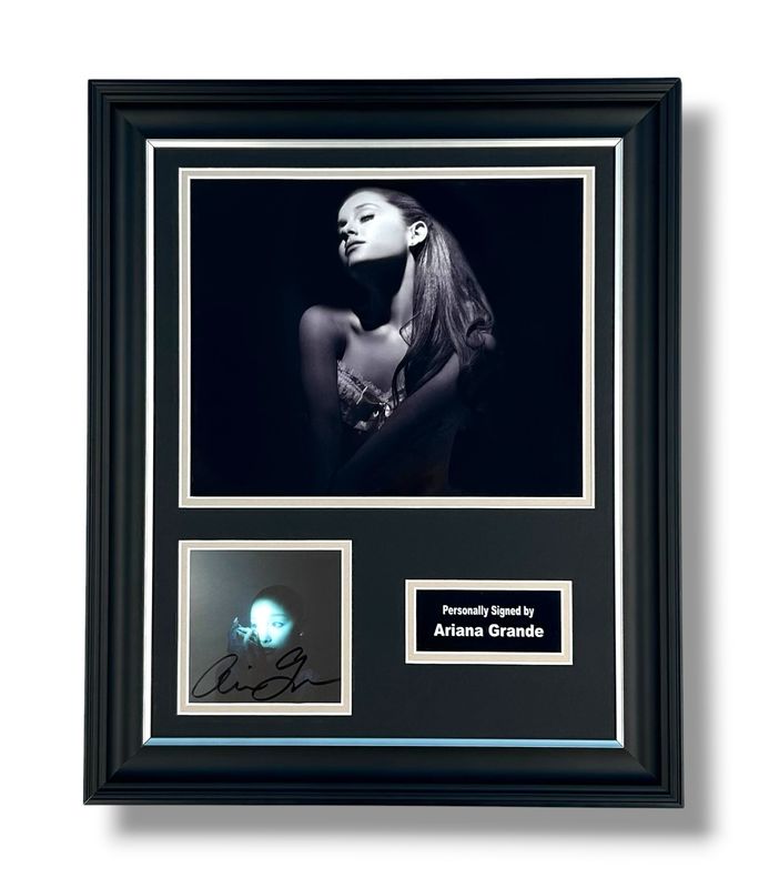 FULL SIGNATURE Ariana Grande Signed Photo In Luxury Handmade Wooden Frame & Certificate Of Authenticity Music Memorabilia Autograph Auto Eternal Sunshine Poster FULL SIGNATURE Ariana Grande Signed Photo In Luxury Handmade Wooden Frame & Certificate Of Authenticity Music Memorabilia Autograph Auto Eternal Sunshine Poster