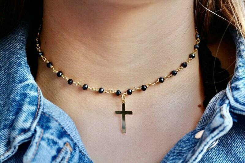 Cross choker