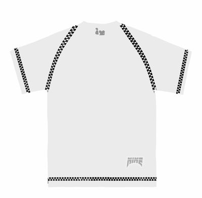 nine hug tee
