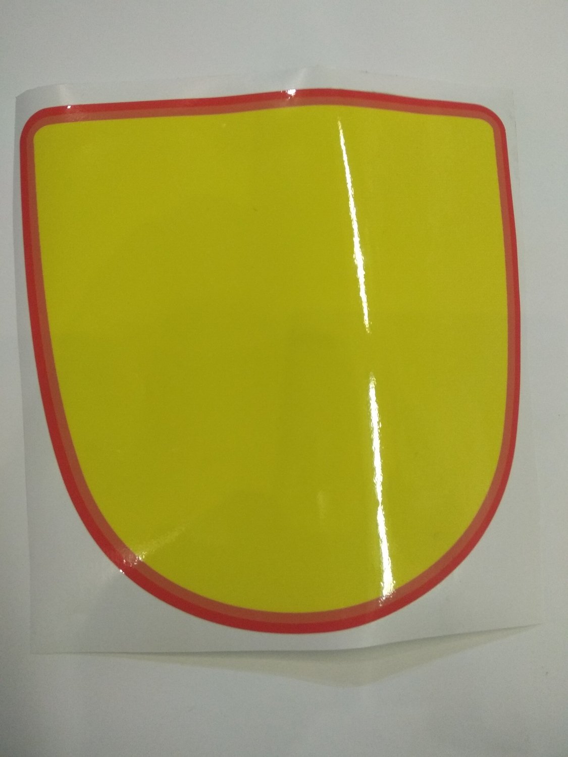 Наклейка желтый фон на номерную панель (230х230 мм)