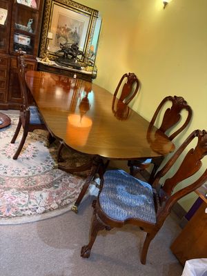 KINDEL WINTERTHNUR DINING SET