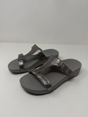 Vionic Flops/Sandals