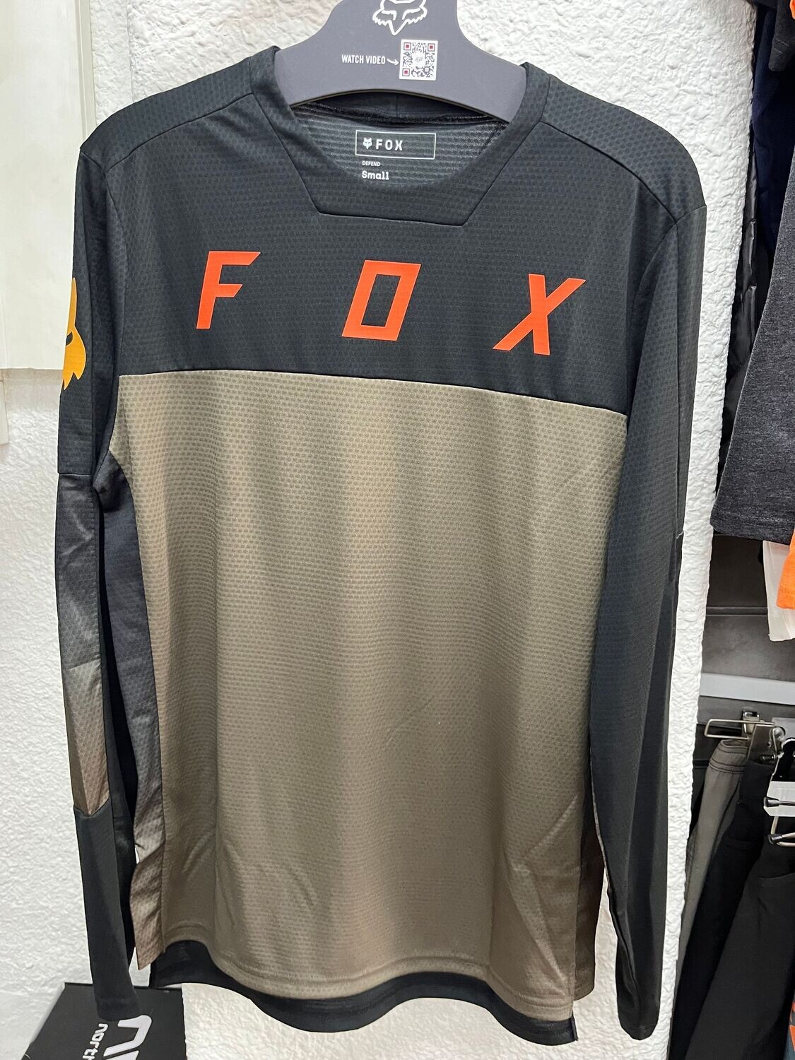 FOX Defend Cekt