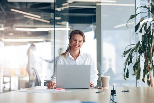 LIVE Working at the Top. Role of the Executive Assistant