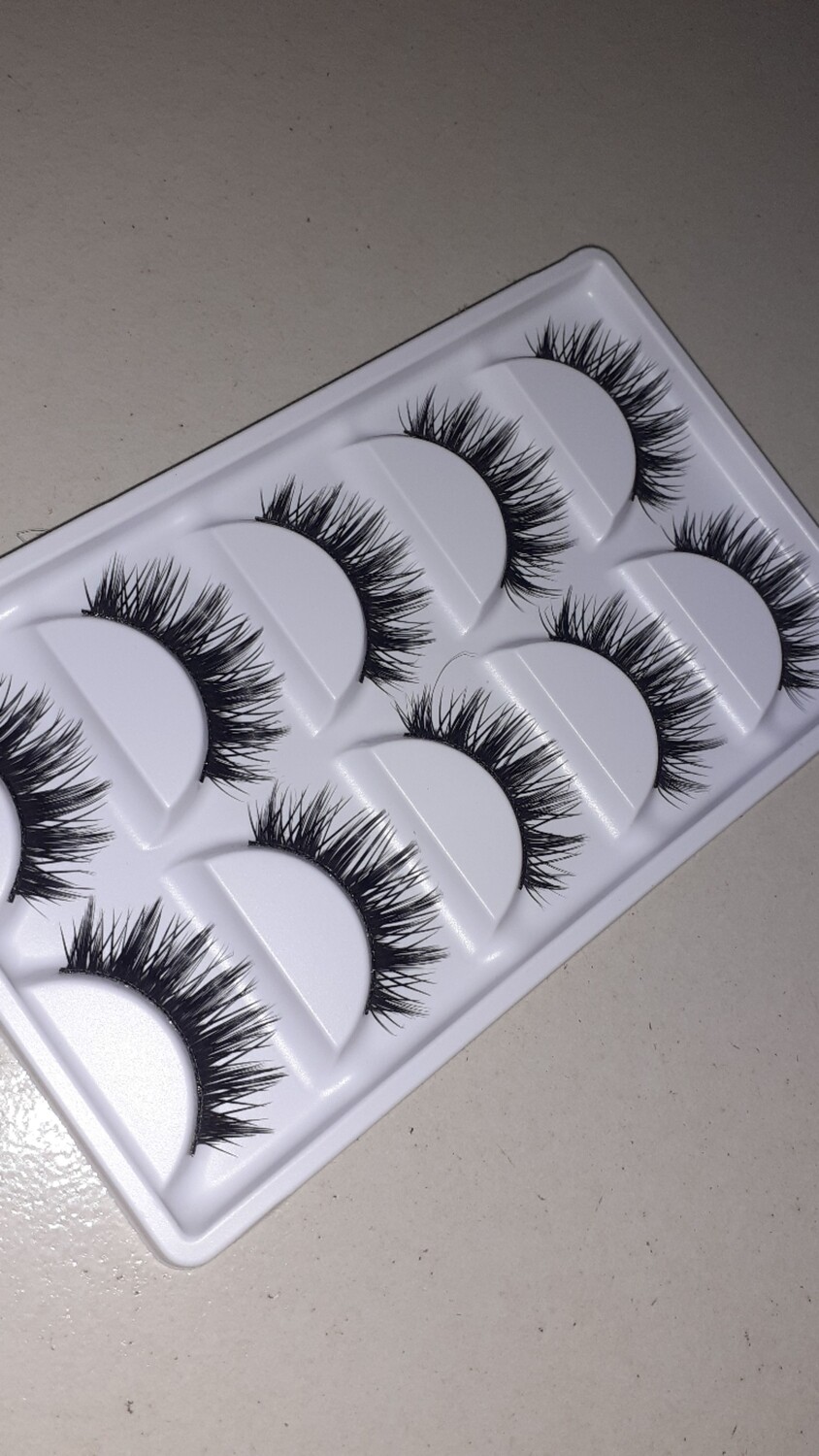 Serebian lashes 