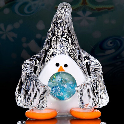 Penguin by Chaka Glass (GV 2022)