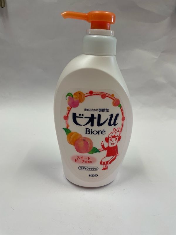 Kao Biore Body Soap Sweet Peach