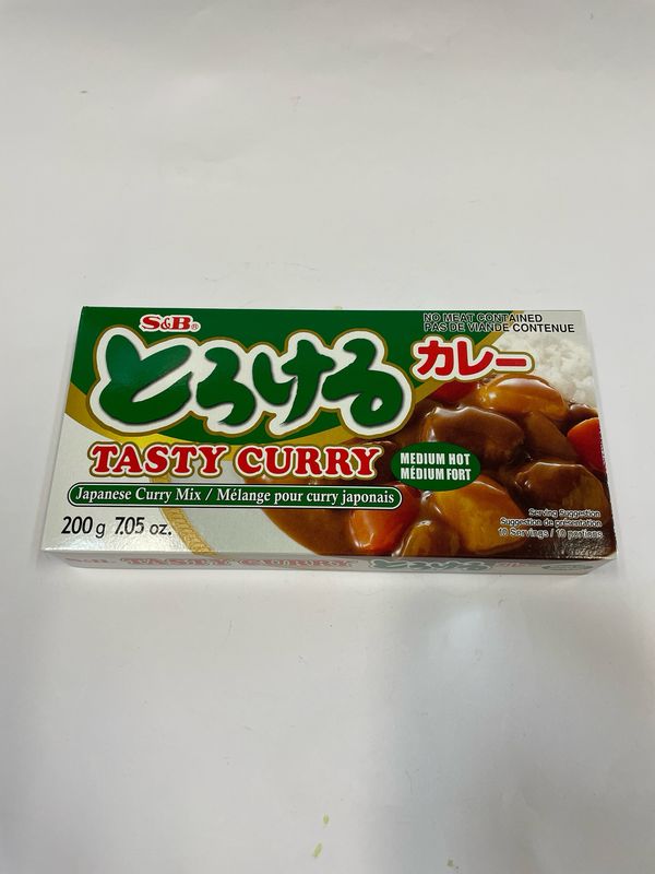 S&amp;B Torokeru Curry Medium-Hot
