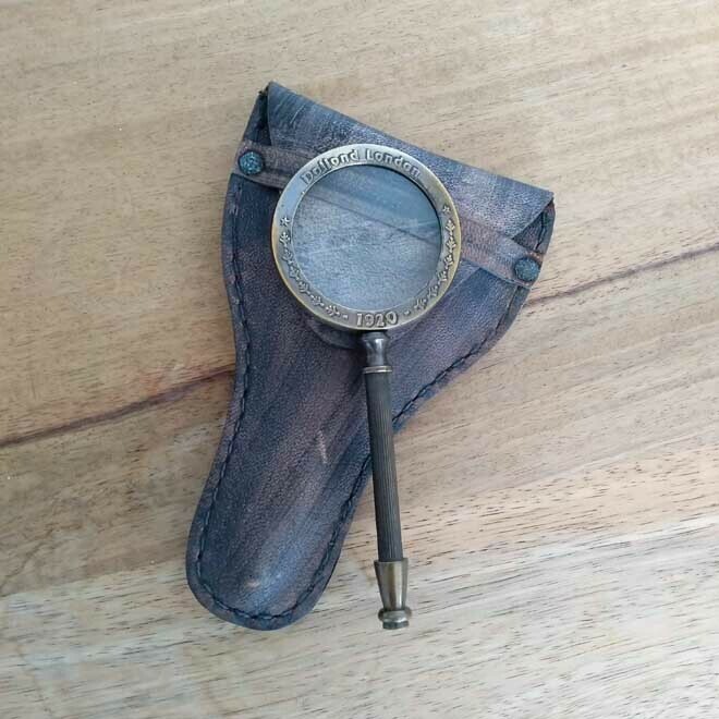 Brass Magnifying Glass - Leather Case