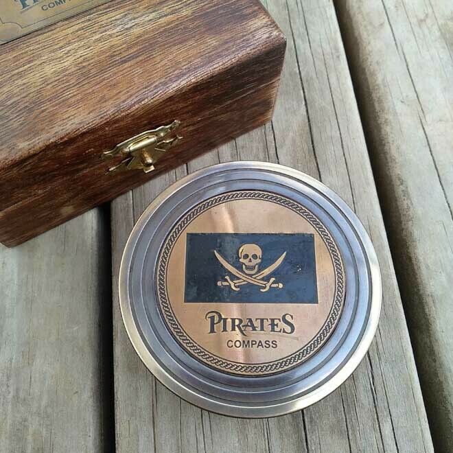 Brass Compass In Timber Box - Pirate