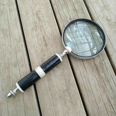 Magnifying Glass - Black/Silver