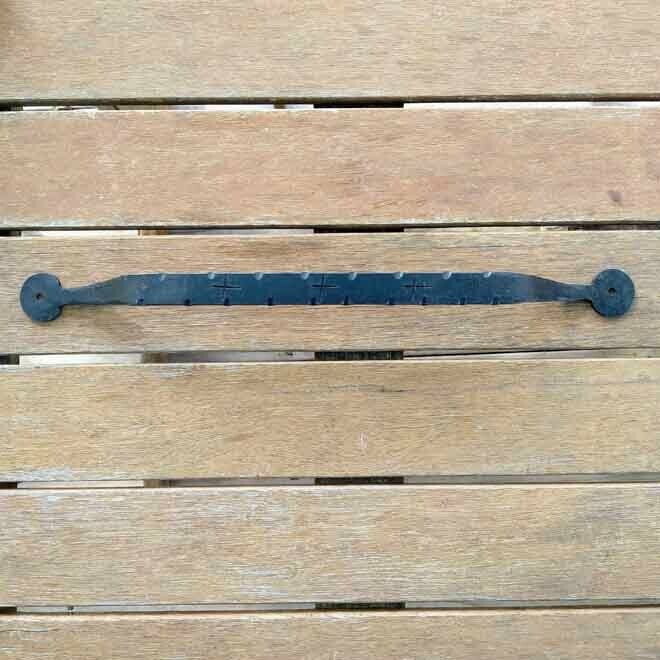 Textured Towel Rail