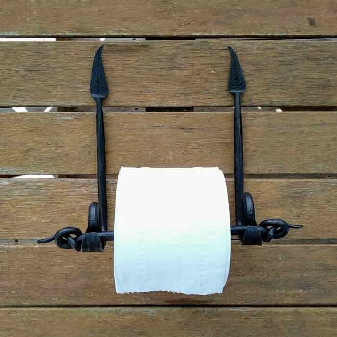 Leaves Toilet Roll Holder