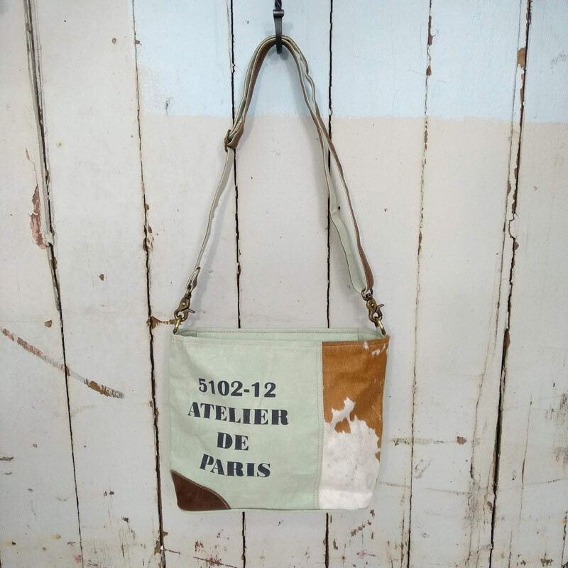 Kara - Hide Crossbody Caramel
