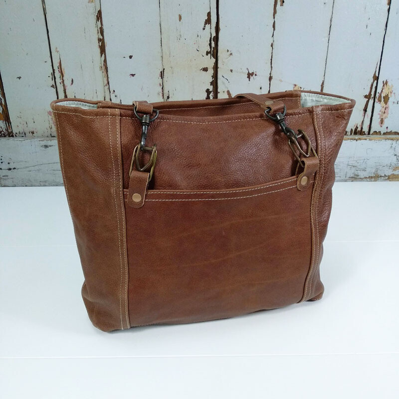 Finley Tote - Leather