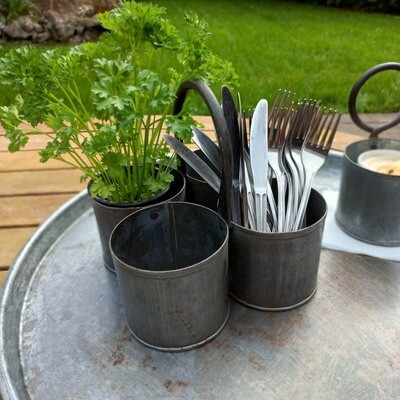 4 Iron Pots W/Handle