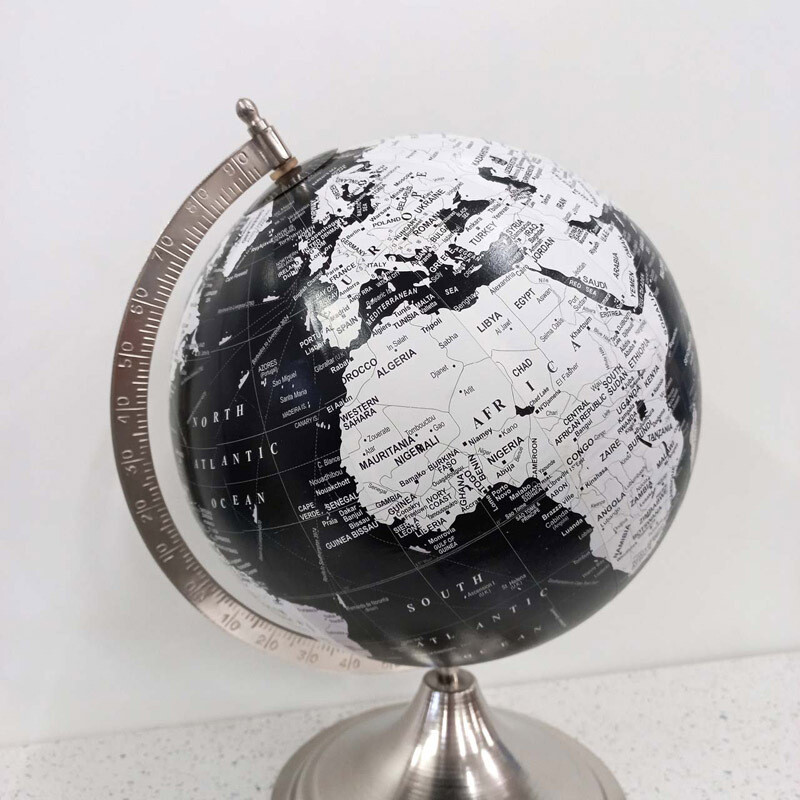 Large Globe - Black/White Map