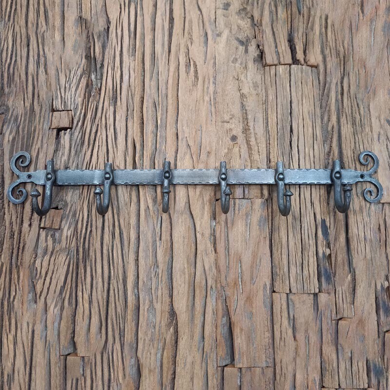 Scroll Wall Rack - 6 Hook