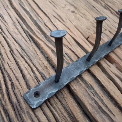 Nails Wall Rack - 5 Hook