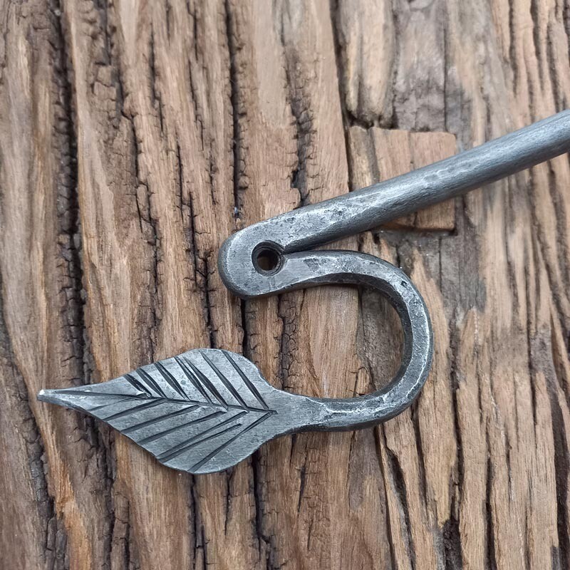 Leaves Towel Rail