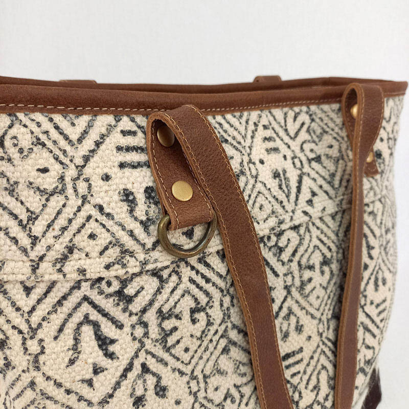 Adeline - Hide/Canvas Tote