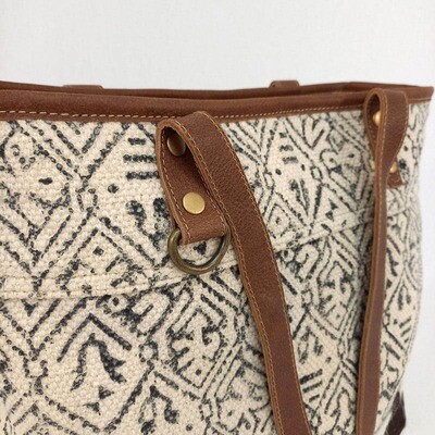 Adeline - Hide/Canvas Tote