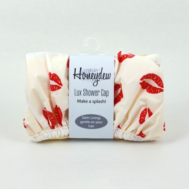 Honeydew Lux Shower Cap, Print: Lipstick Kisses