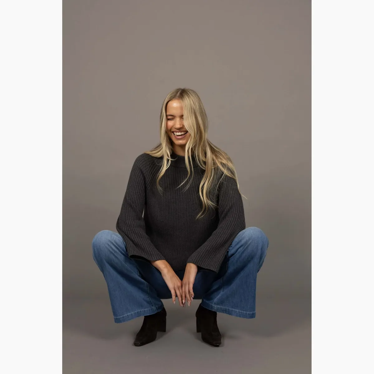 Anchor Sweater - Charcoal