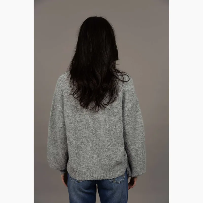 Nouveau V Neck - Ash