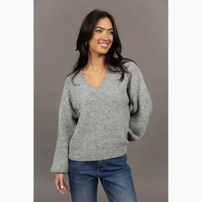 Nouveau V Neck - Ash