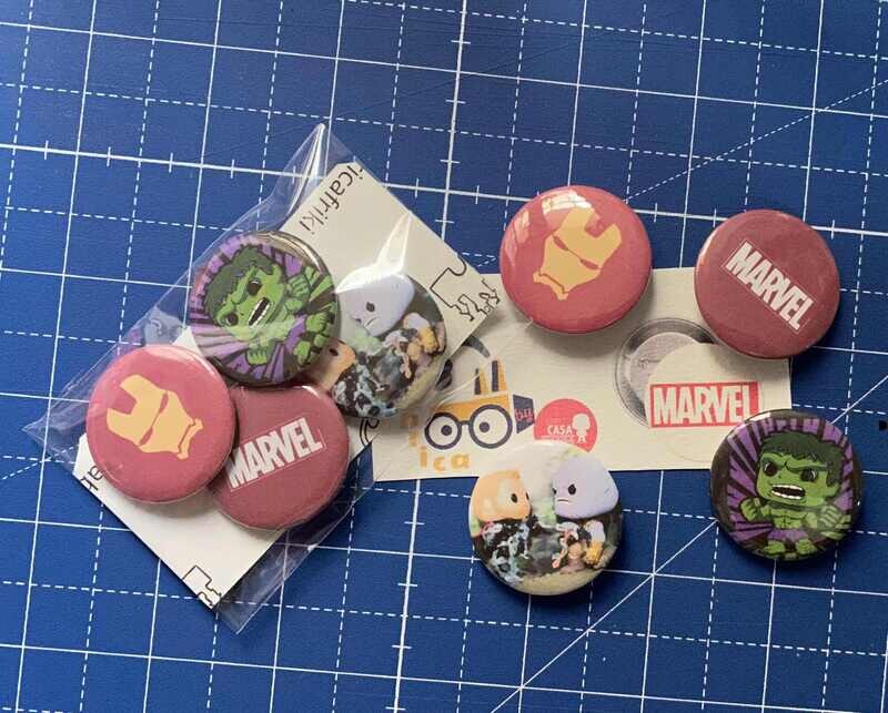 Pack Badges Marvel  Your house Geek and Factory Geek