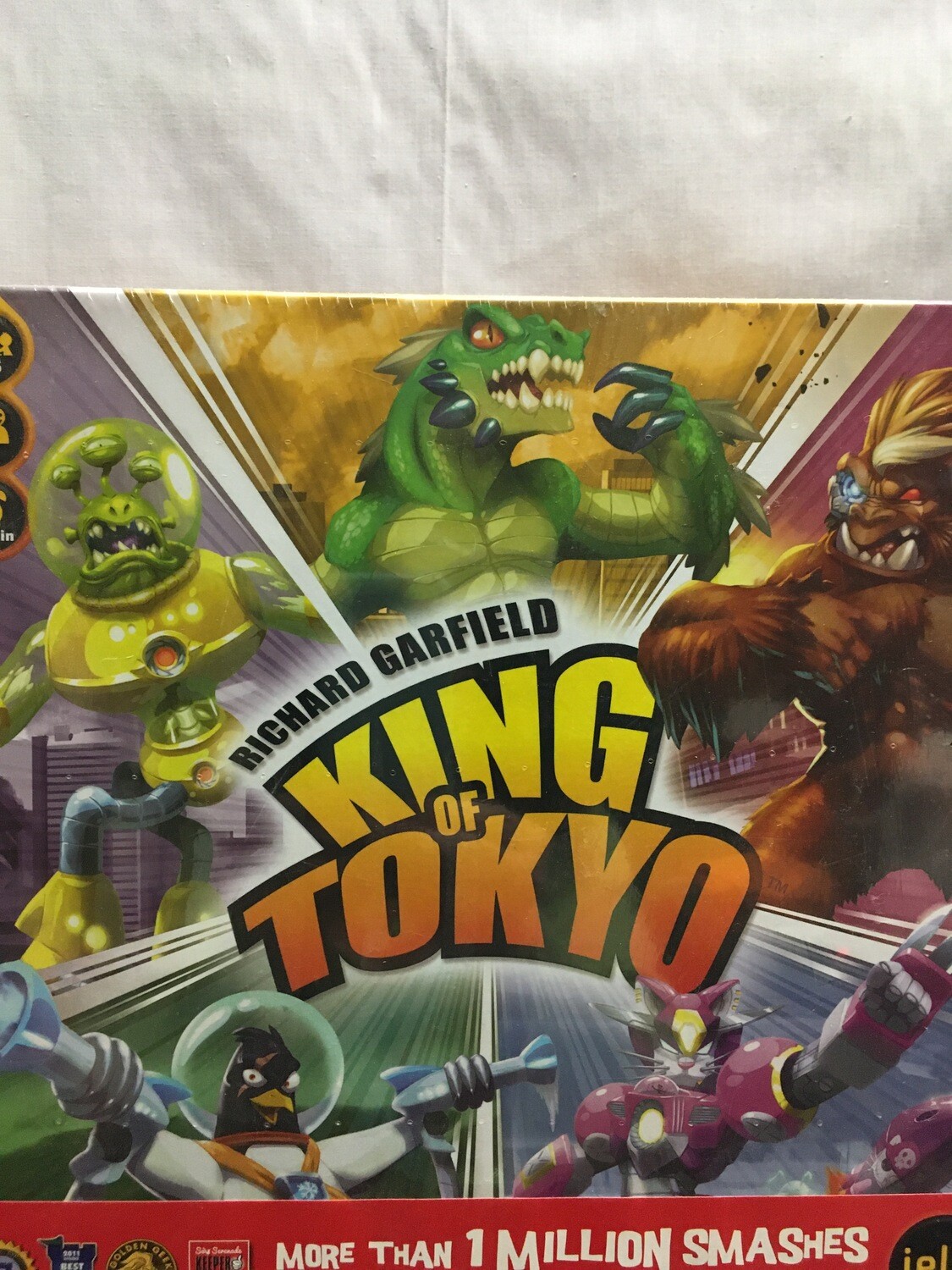 King of Tokyo - Board Game - 2-6 players ages 8 and up