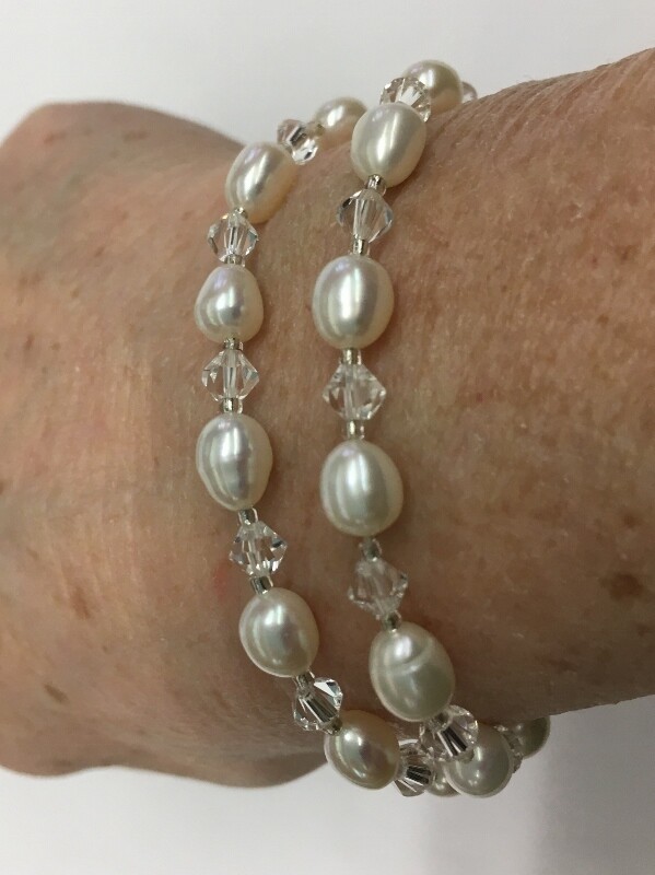 Freshwater Pearl Double Strand Bracelet with white Pearls and crystals - Elasticized