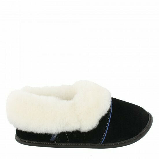 Ladies Low-cut - 7.5/8.5 Black / White Fur: Garneau Slippers