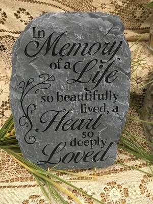 Garden Stepping Stone - In Memory of a life so beautifully lived - Rect Slate look - 8 x 11 inches