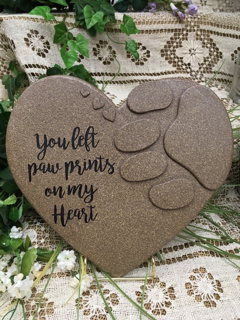 Garden Stepping Stone - You left Paw prints on my heart - Heart shaped with paw print - 11.5 x 9 inches