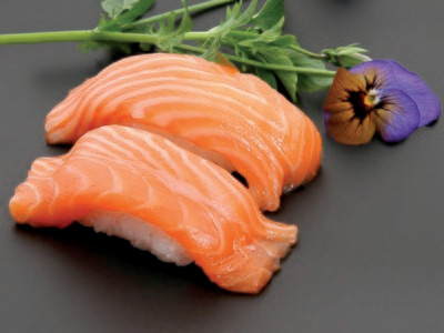 S30. Sushi de salmón