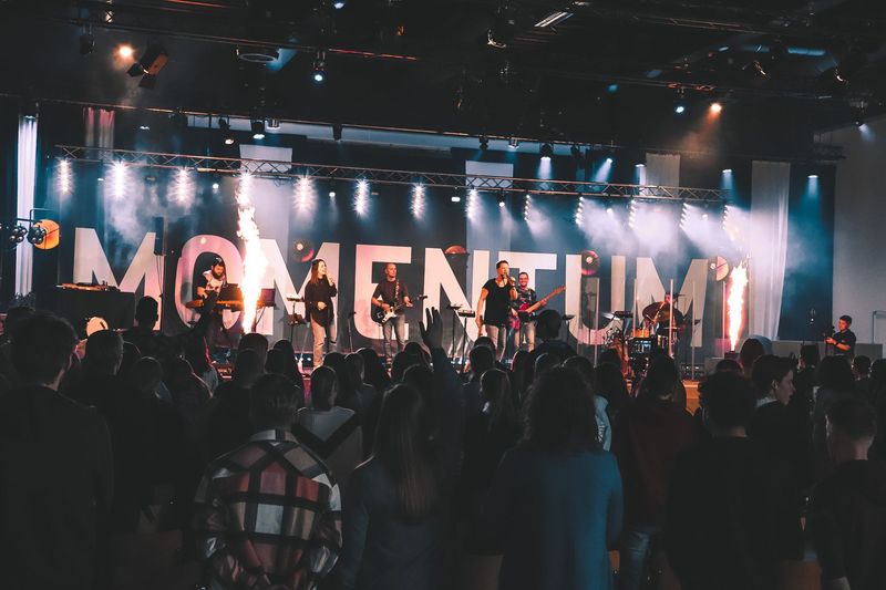 TICKET MOMENTUM