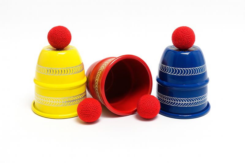 Cups and balls - elegance