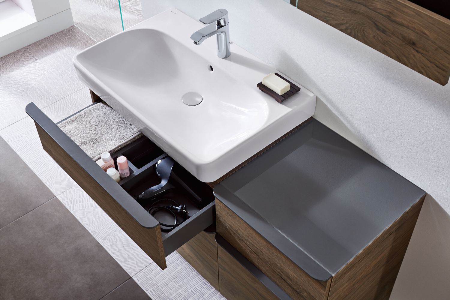 Plan-vasque Geberit Smyle Square 75 cm
