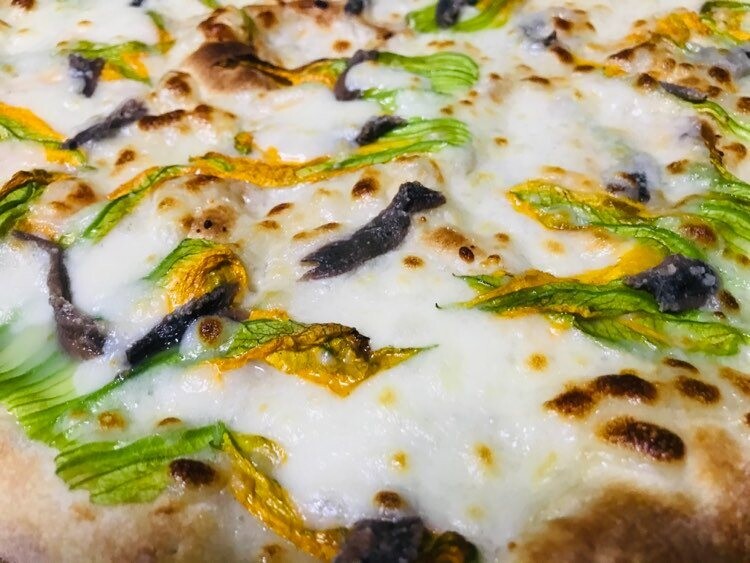 Pizza FIORI DI ZUCCA E ALICI