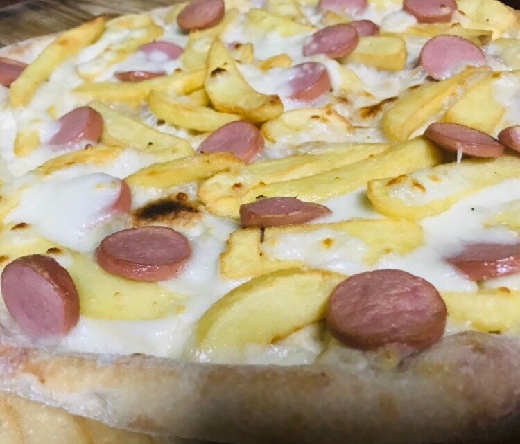 Pizza PATATINE E WUSTEL