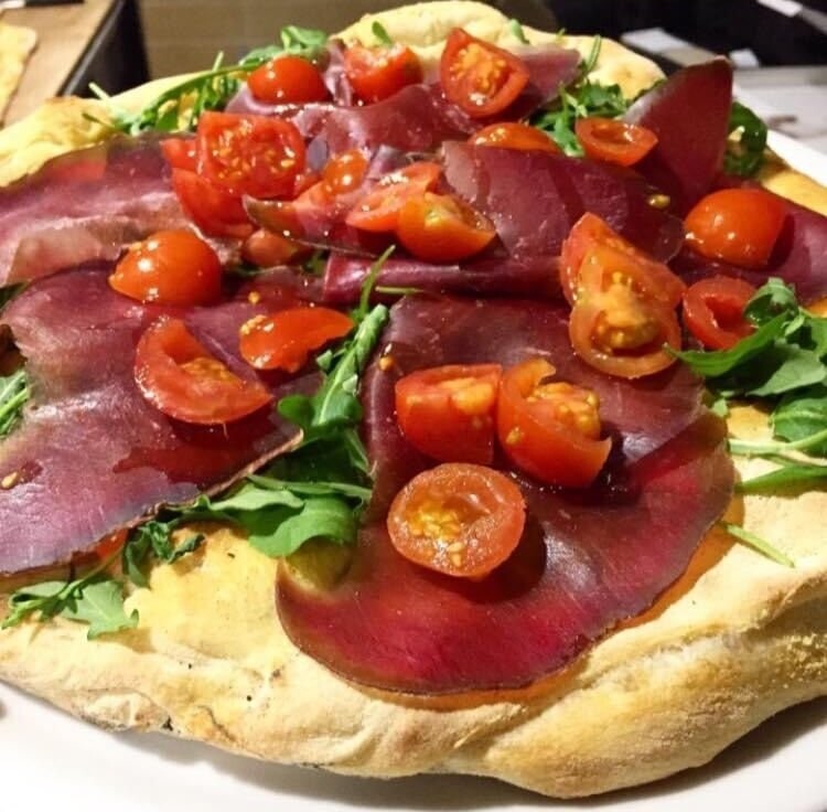 Pizza RUCOLA e BRESAOLA