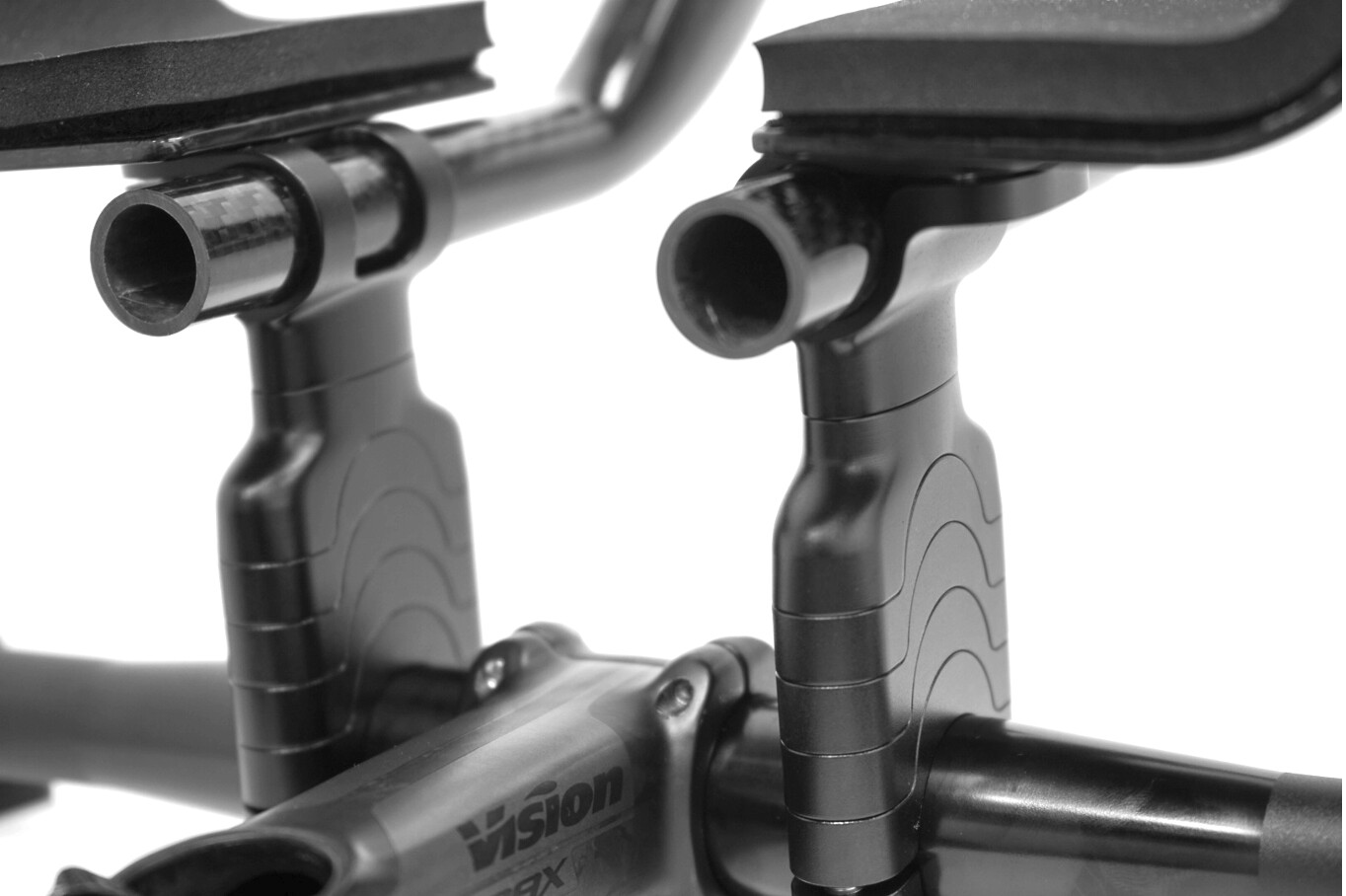 AeroCoach extension clamps for aerobars