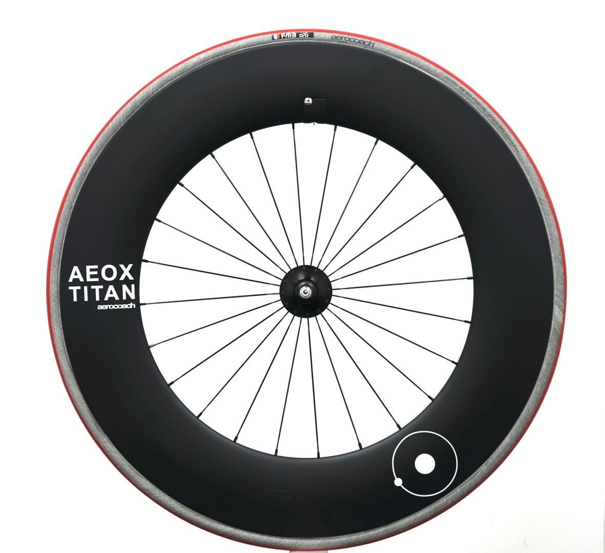 AeroCoach AEOX® Titan carbon track clincher front wheel